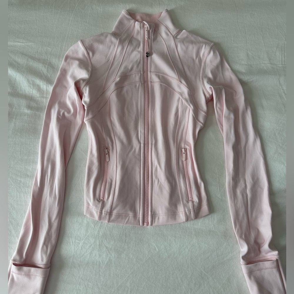 Strawberry milkshake Lululemon cropped define jacked nulu